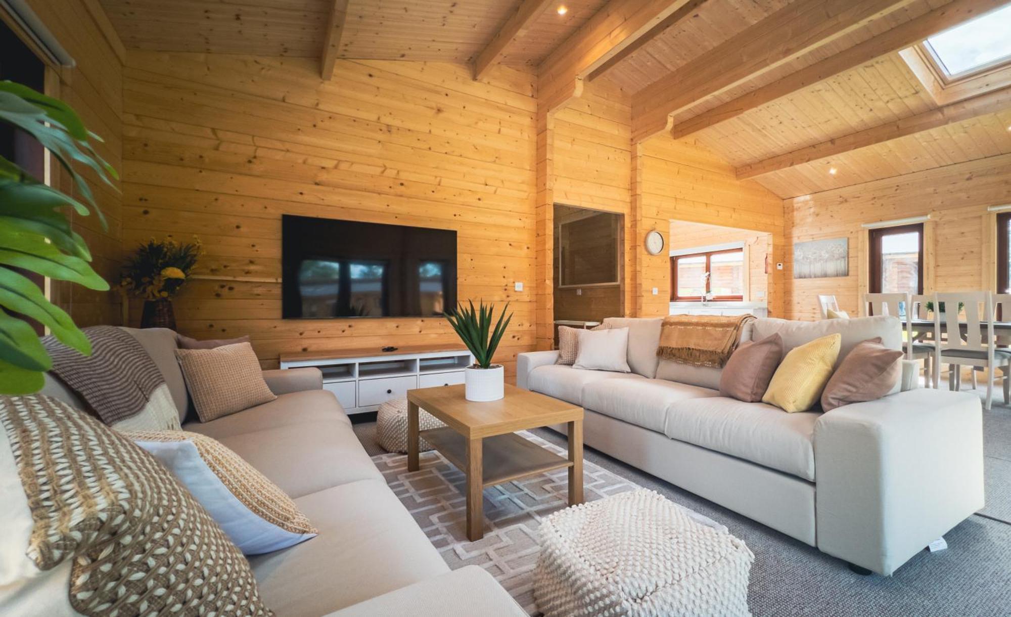 Sundance Lodge, Fantastic New Cabin With Hot Tub - Sleeps 6 - Largest In Felmoor Park Morpeth Buitenkant foto