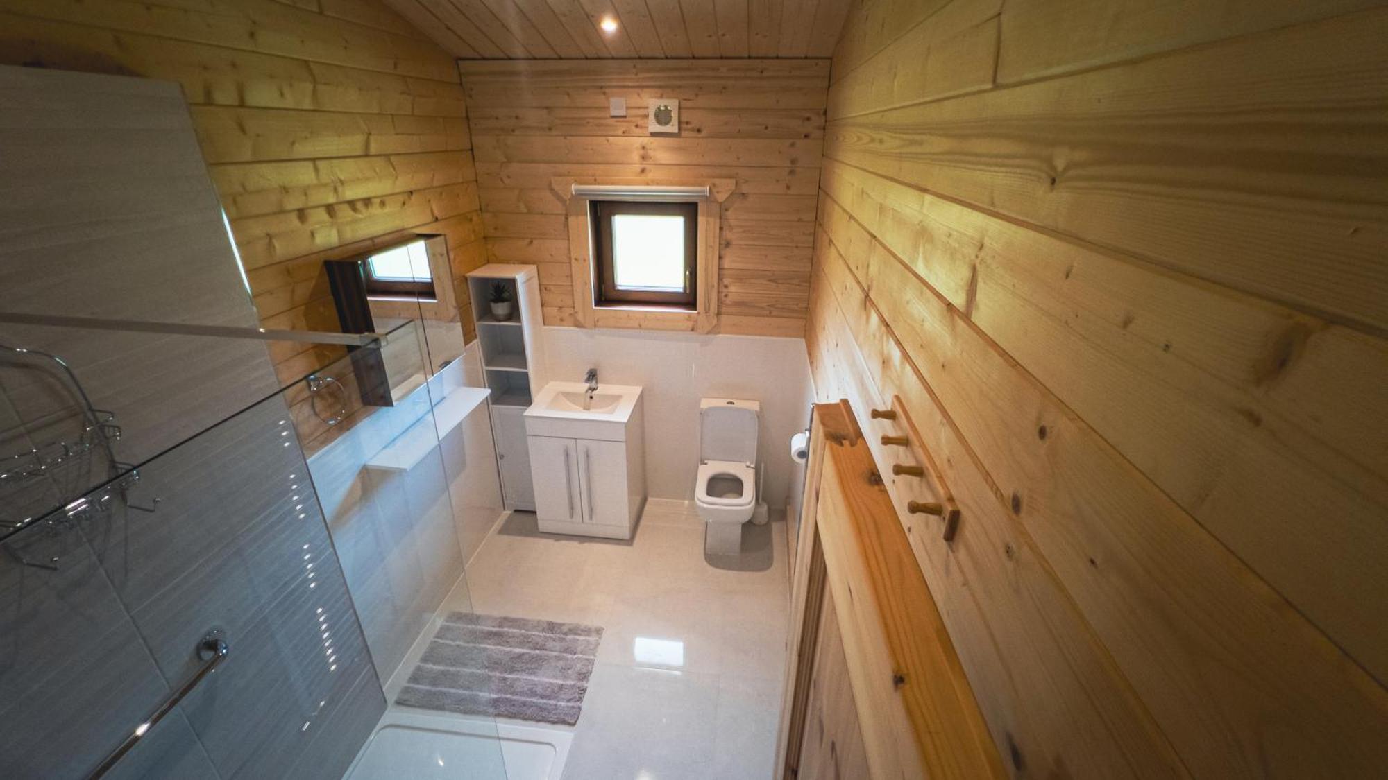 Sundance Lodge, Fantastic New Cabin With Hot Tub - Sleeps 6 - Largest In Felmoor Park Morpeth Kamer foto